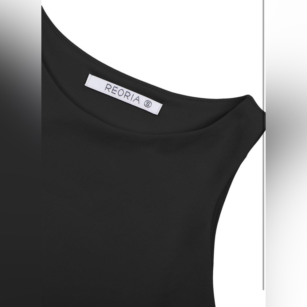 REORIA Women’s Sexy Sleeveless Racer Back Tank Tops Halter Neck Crop Tops - Picture 5 of 11